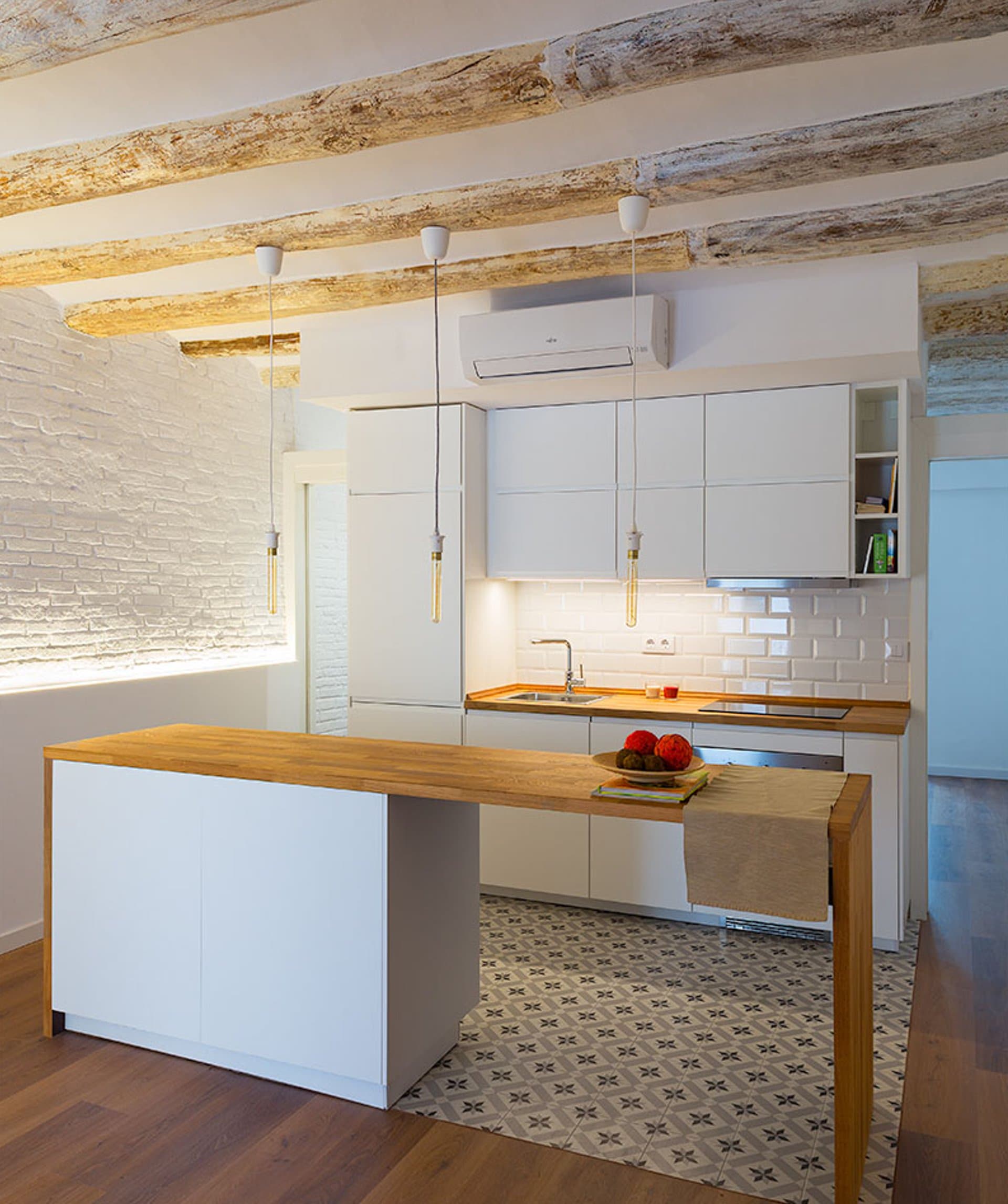 CASA HACHE — 2