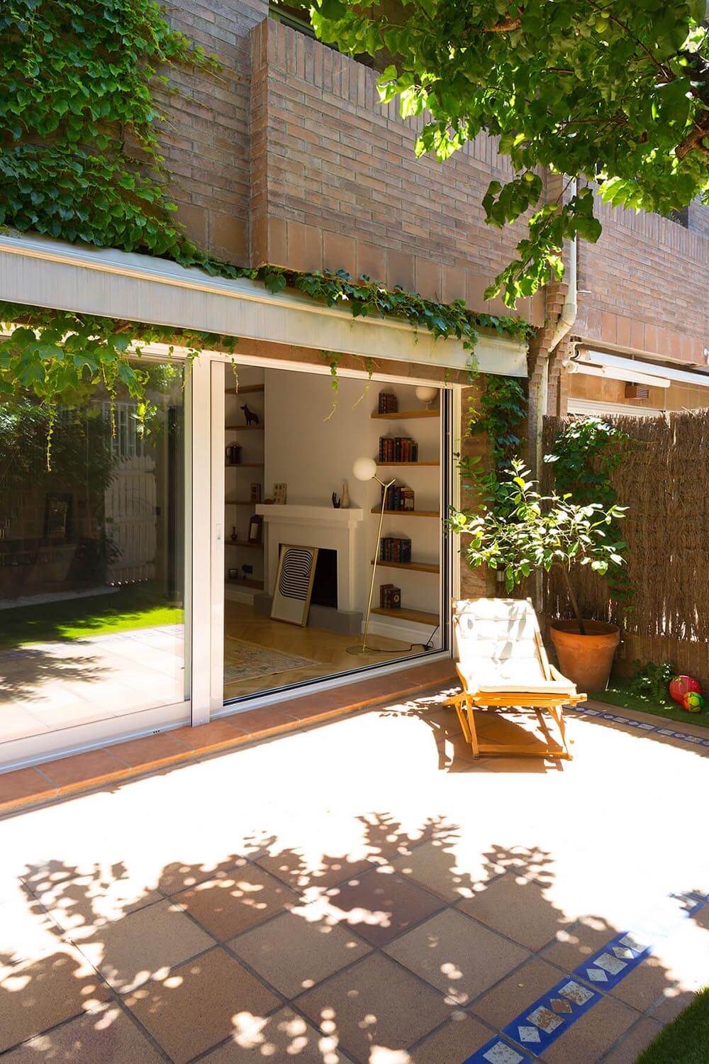 CASA YAD in HOME STRATOSPHERE