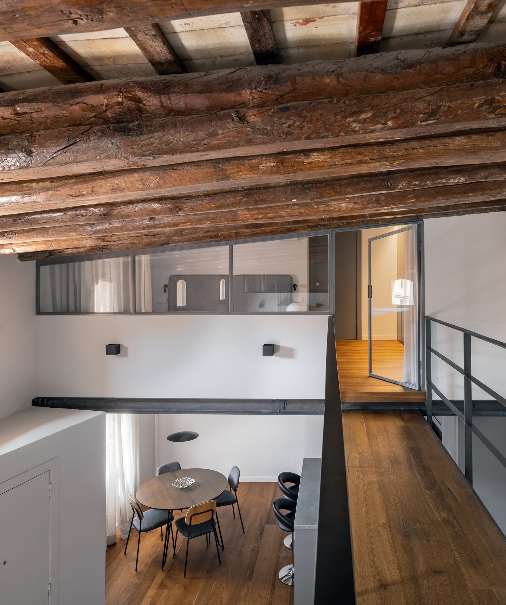 CORTINES — 7